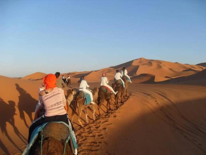 Bivouac Camel Trips Hotel Merzouga Exterior foto