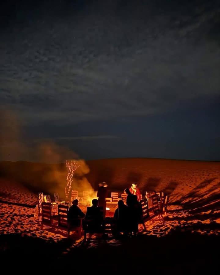 Bivouac Camel Trips Hotel Merzouga Exterior foto